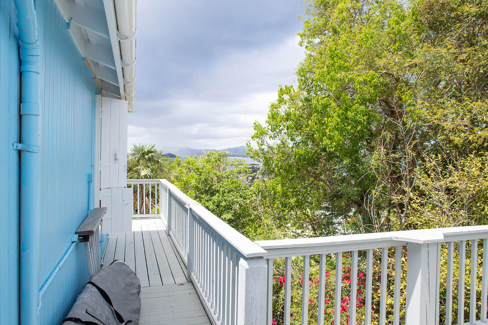 8A REM Enighed, St John