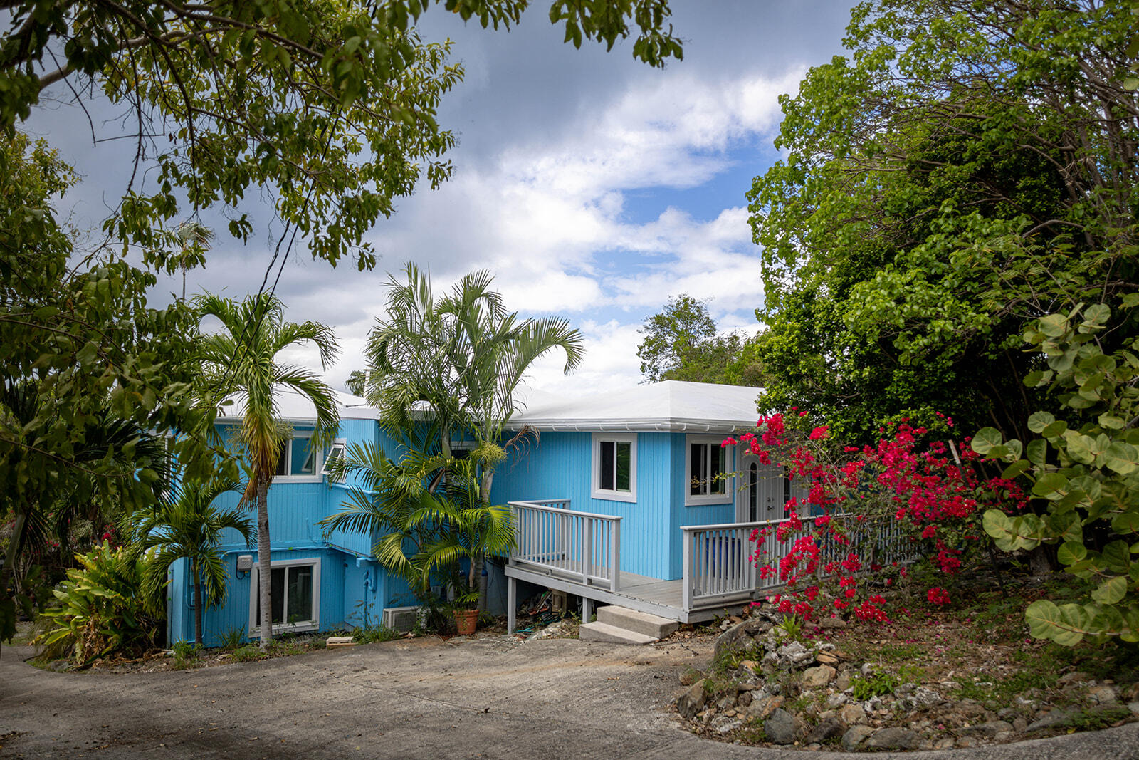 8A REM Enighed, St John