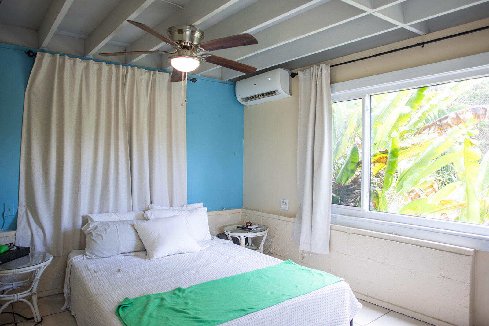 8A REM Enighed, St John