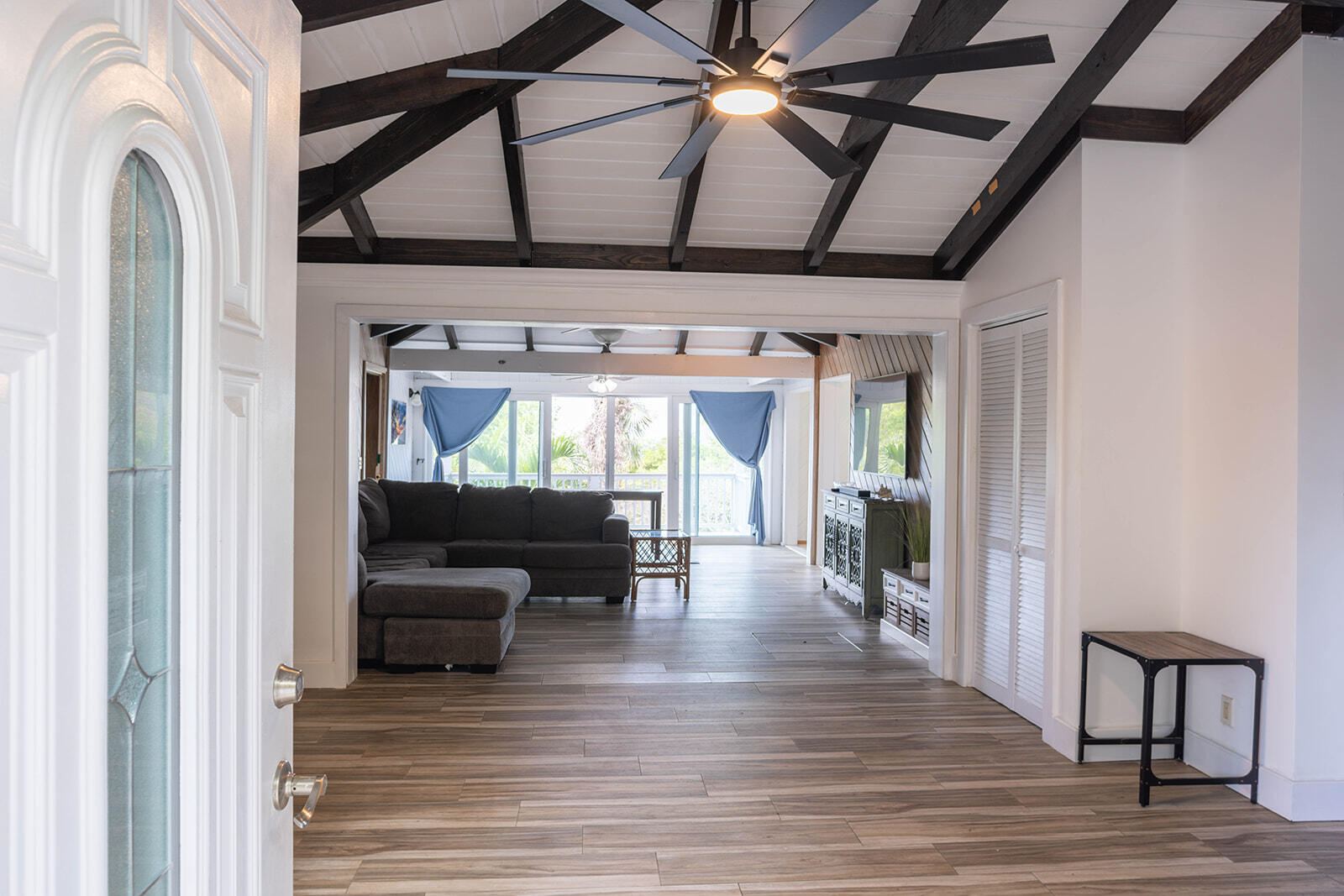 8A REM Enighed, St John