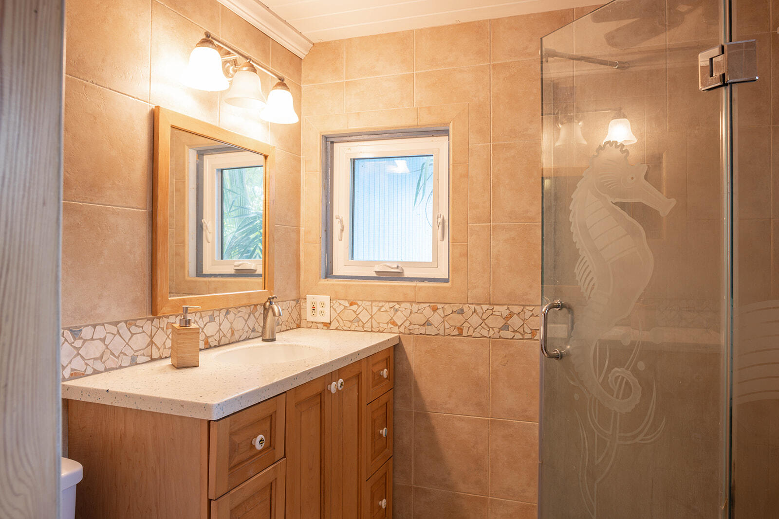 8A REM Enighed, St John