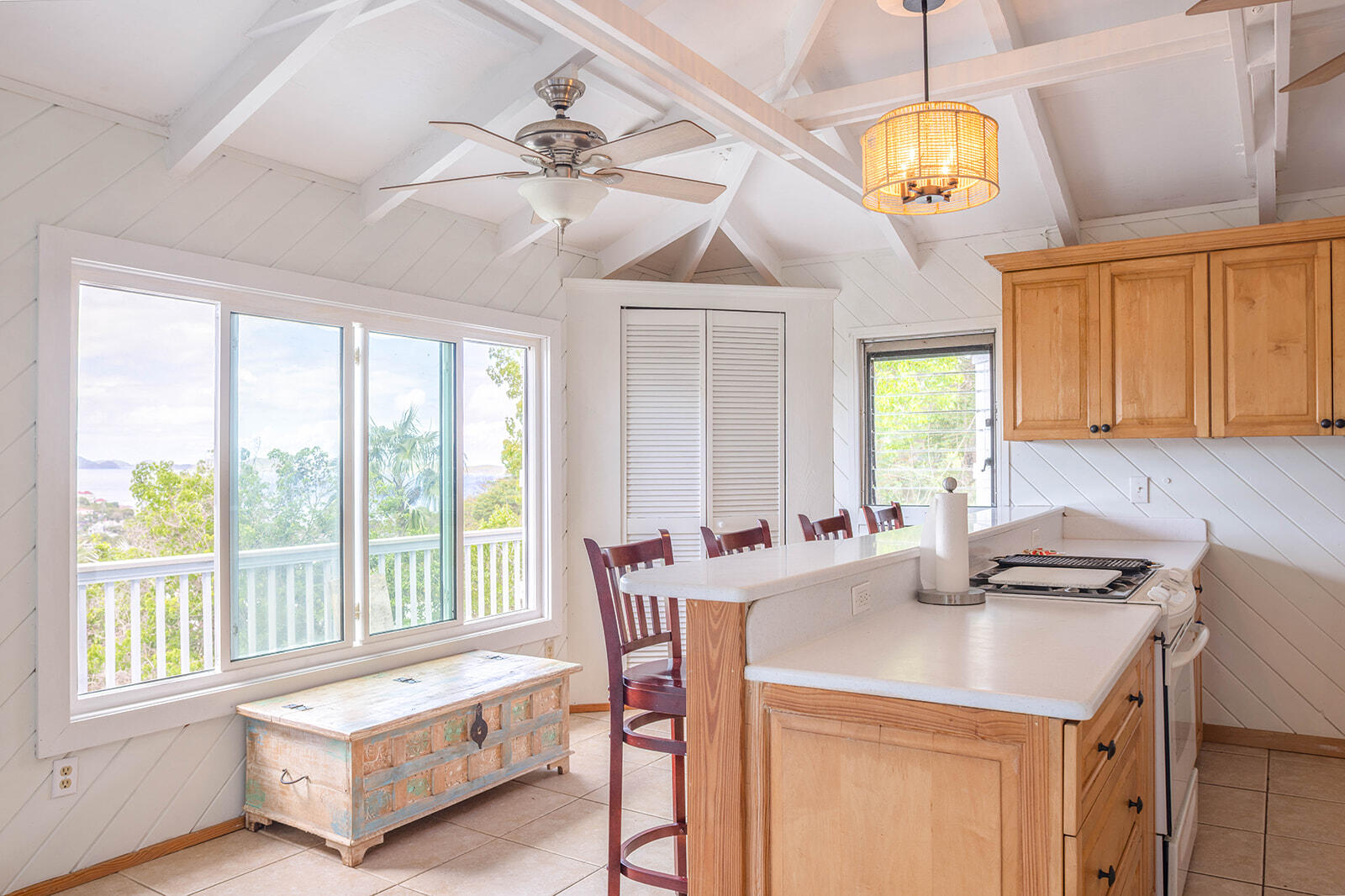 8A REM Enighed, St John