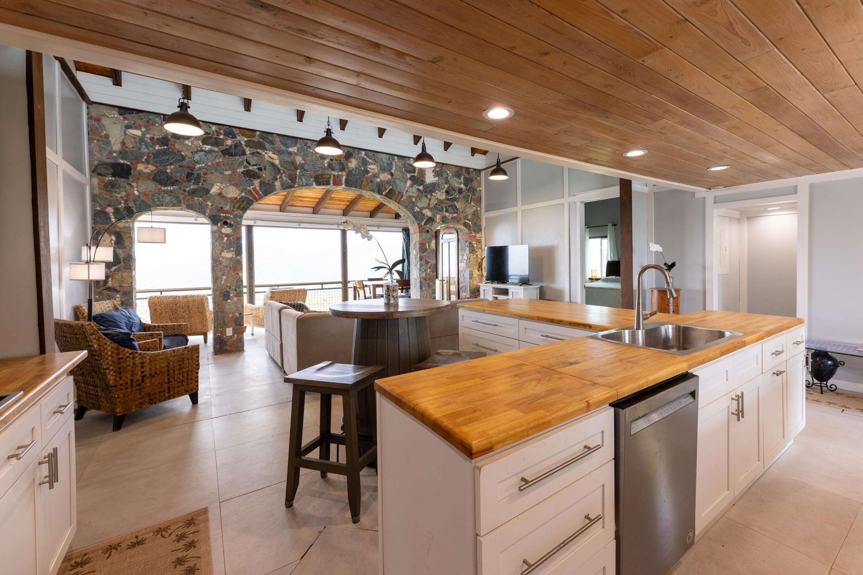 6-3-92 Carolina, St John