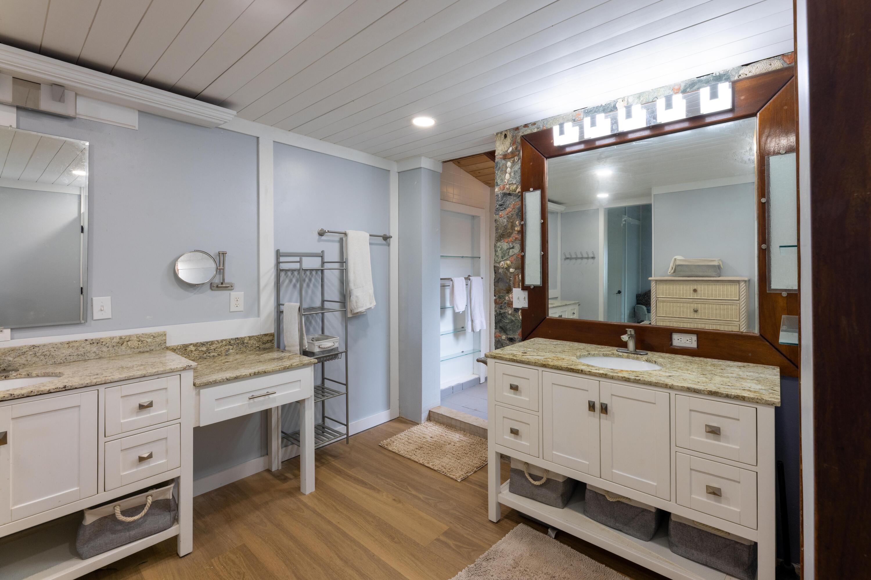 6-3-92 Carolina, St John