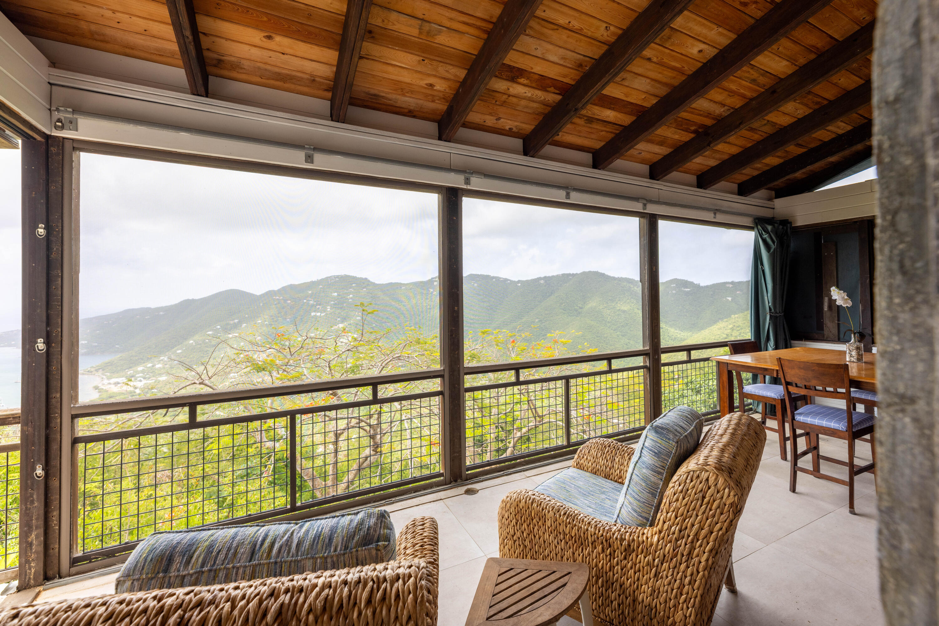 6-3-92 Carolina, St John