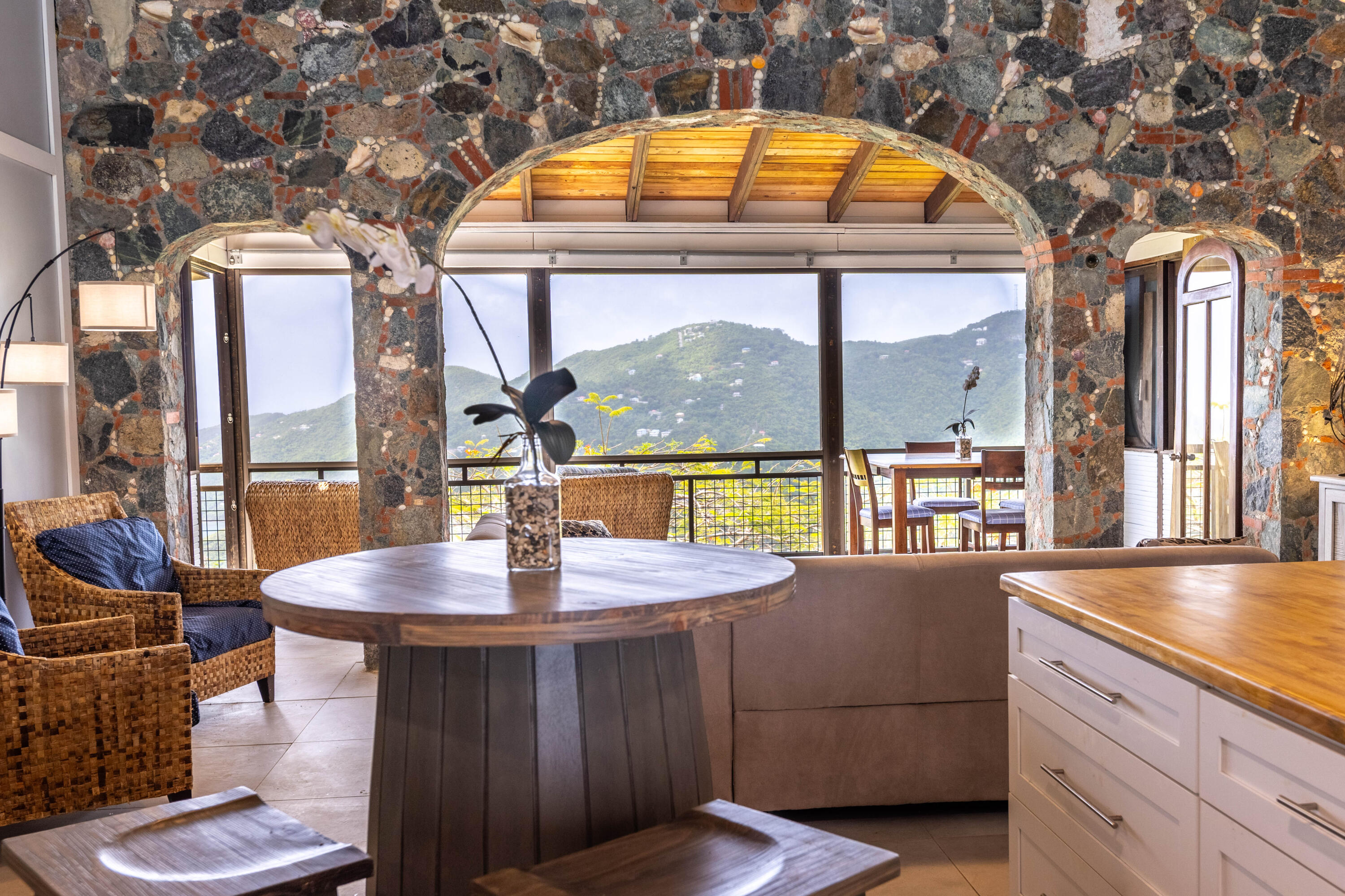 6-3-92 Carolina, St John