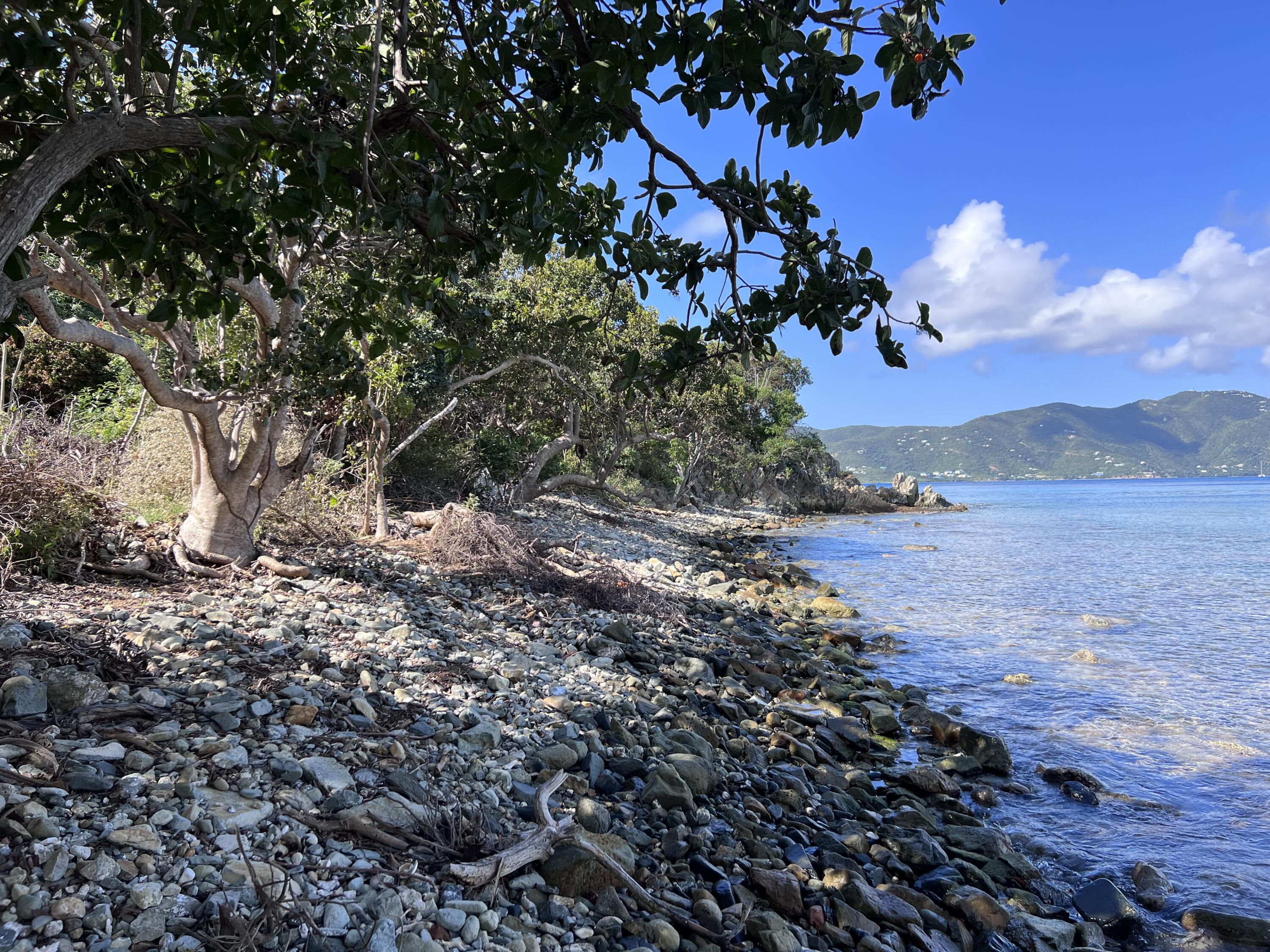 6P-2A Hansen Bay, St John