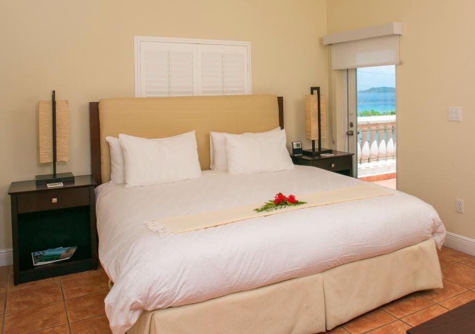 86-3 Cruz Bay Town, St John