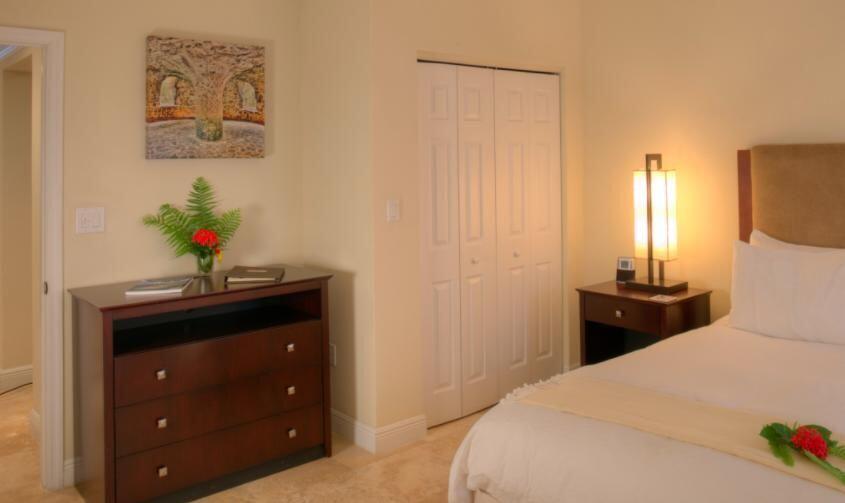 86-3 Cruz Bay Town, St John