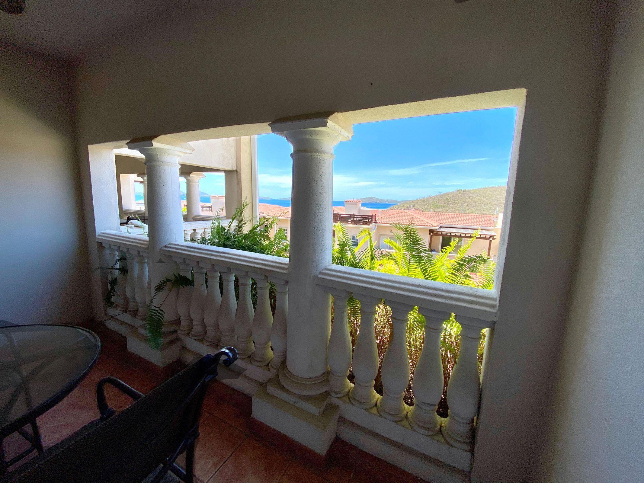 86-3 Cruz Bay Town, St John