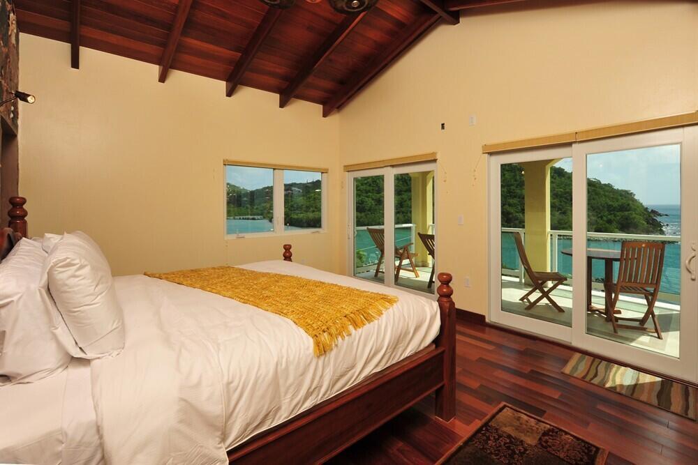 271, 272 Contant/Enighed, St John