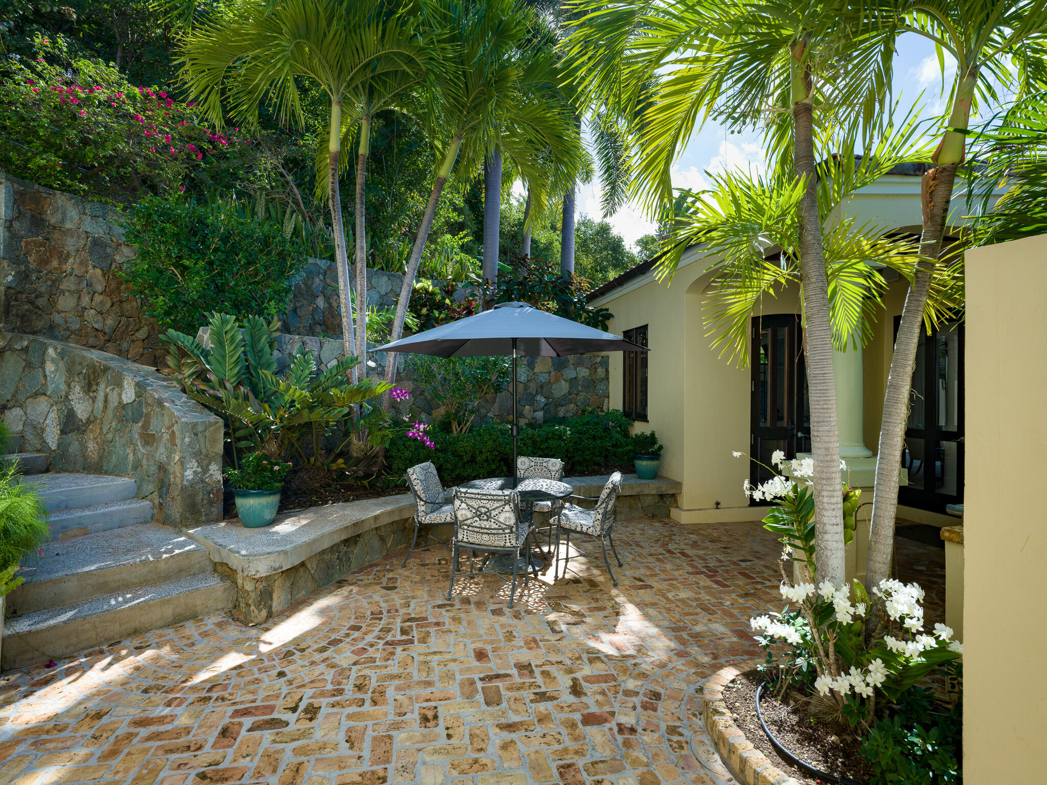 140 Chocolate Hole, St John