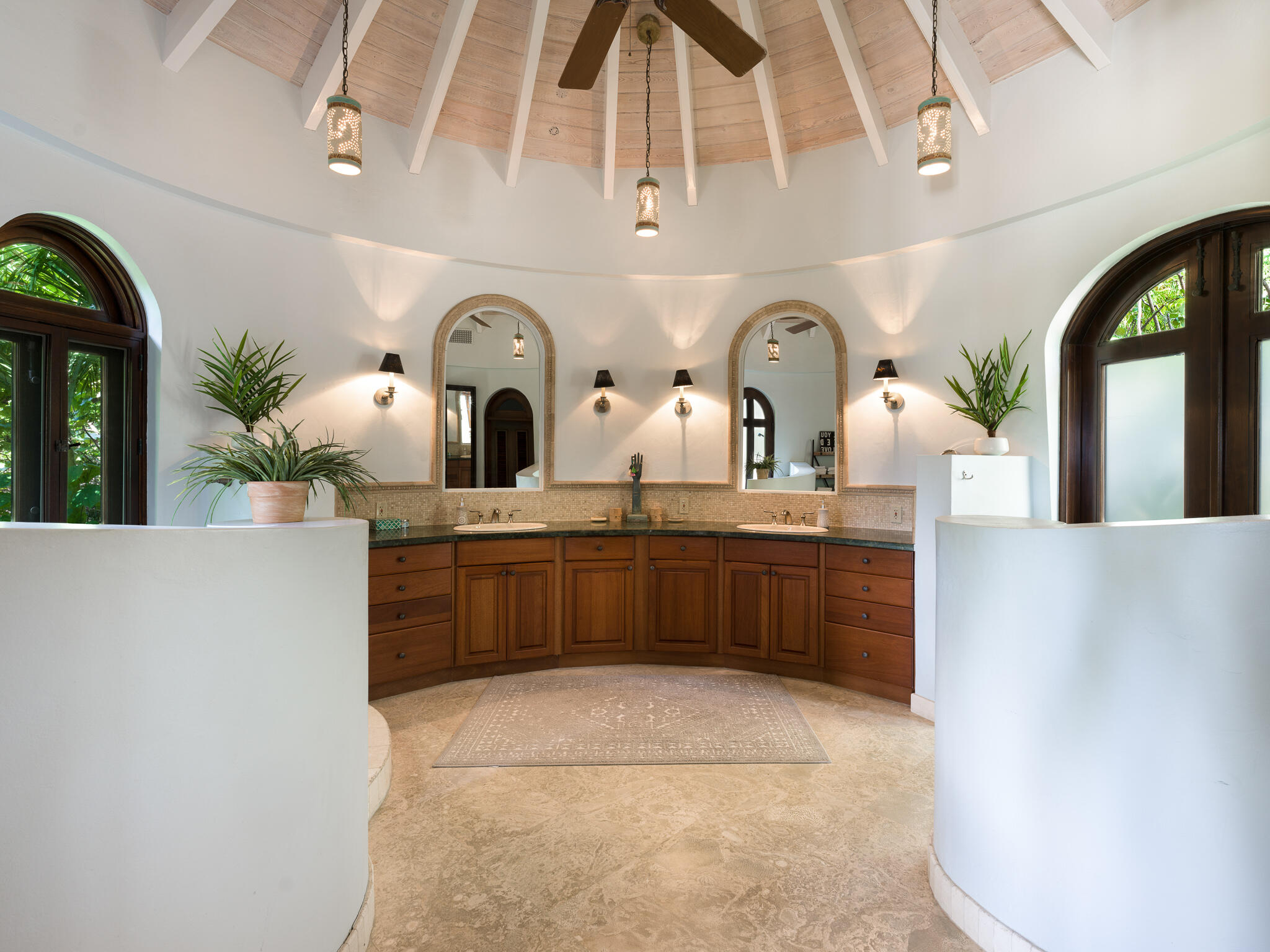 140 Chocolate Hole, St John