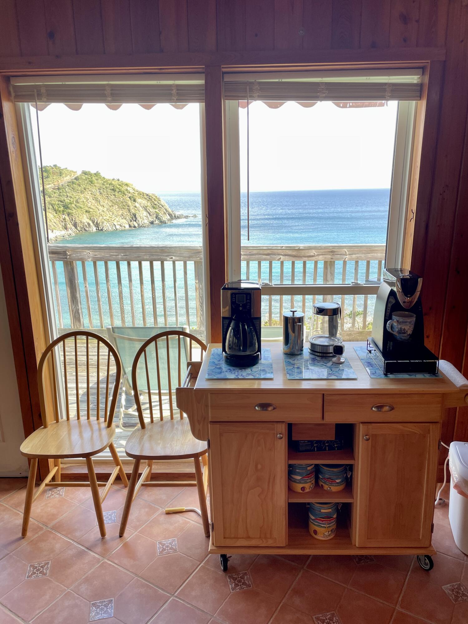 6Z-6C Hansen Bay, St John