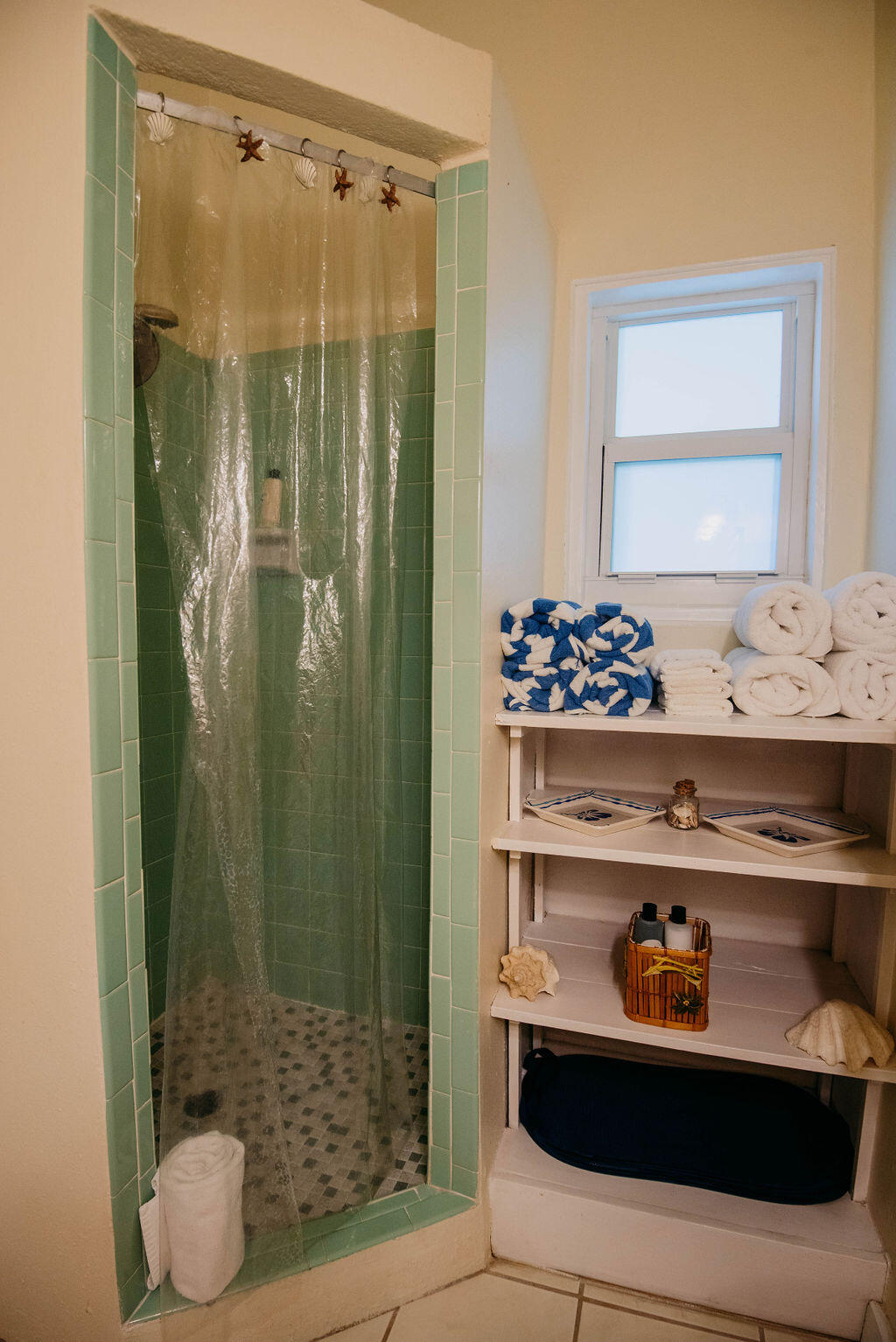 9-7 Enighed, J J, St John Unit: J