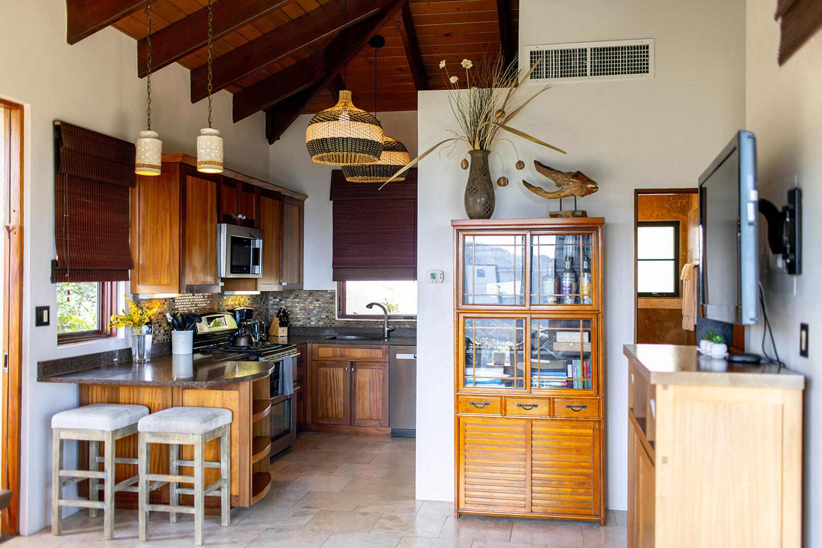 8G Carolina, St John