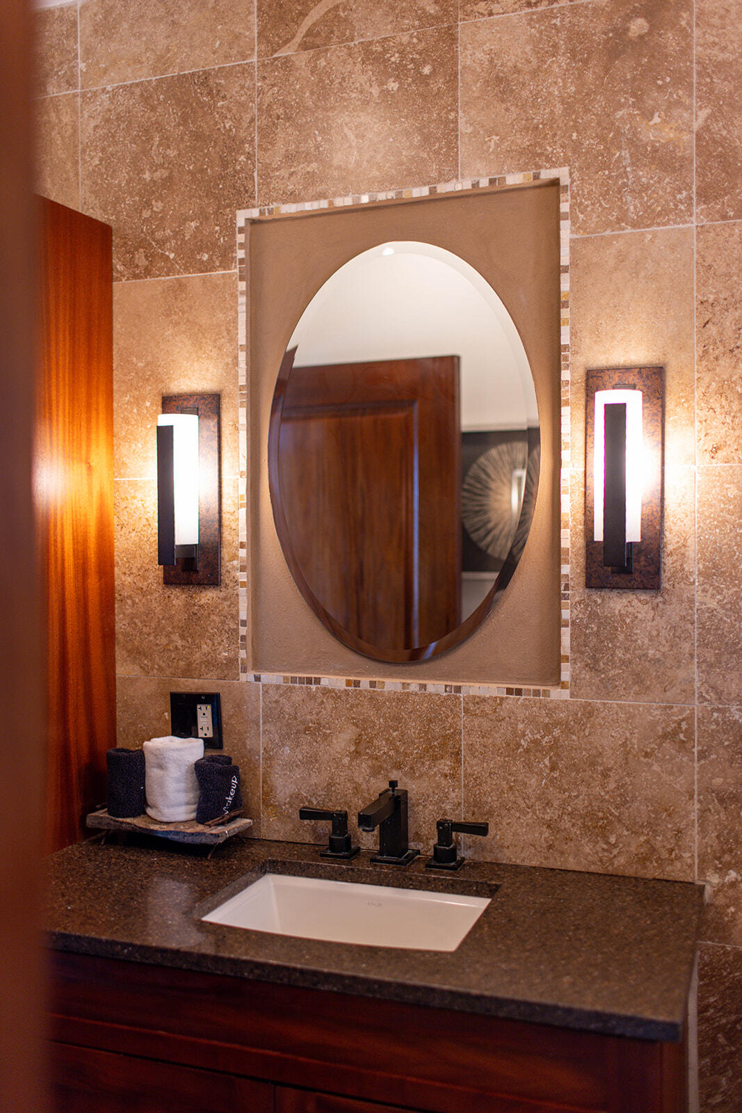 8G Carolina, St John