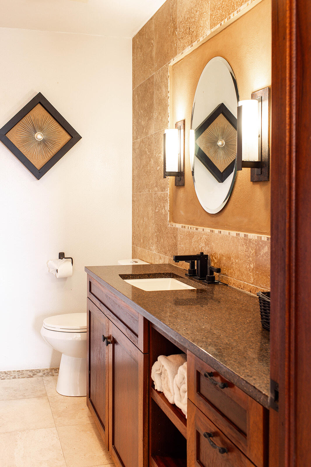 8G Carolina, St John