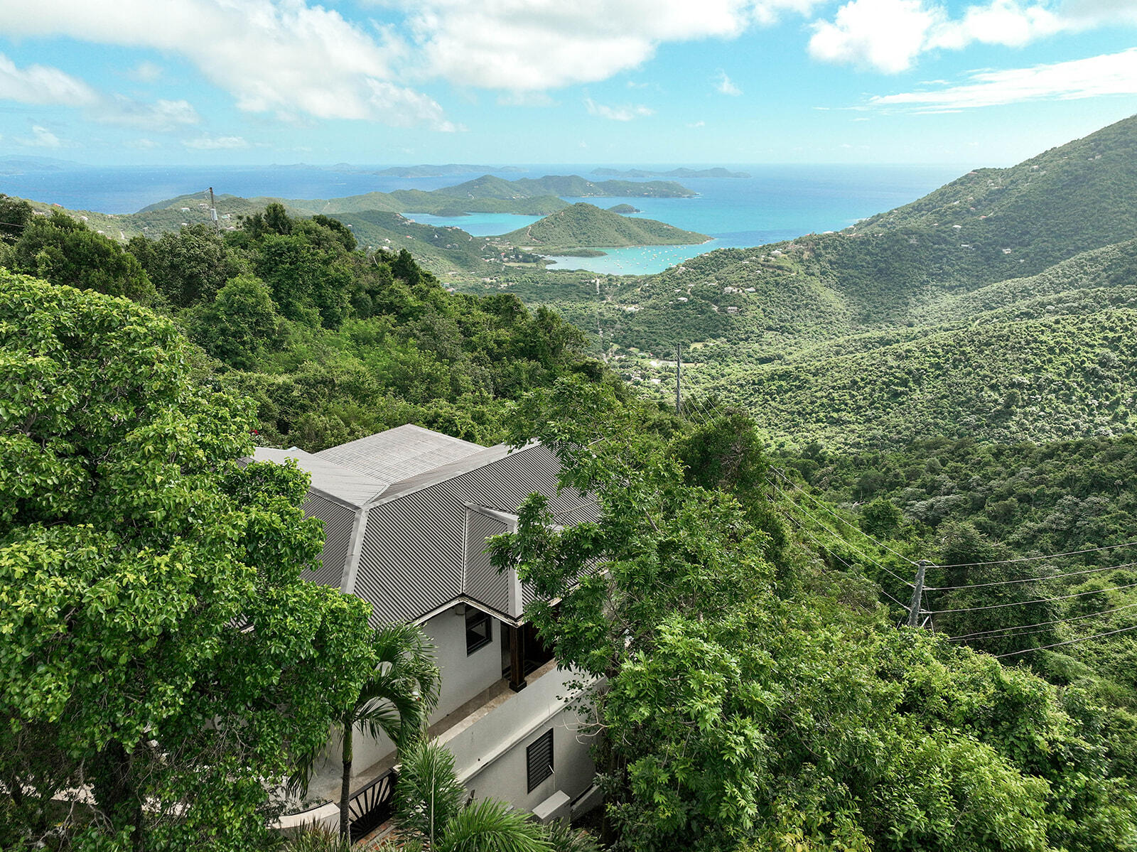 8G Carolina, St John