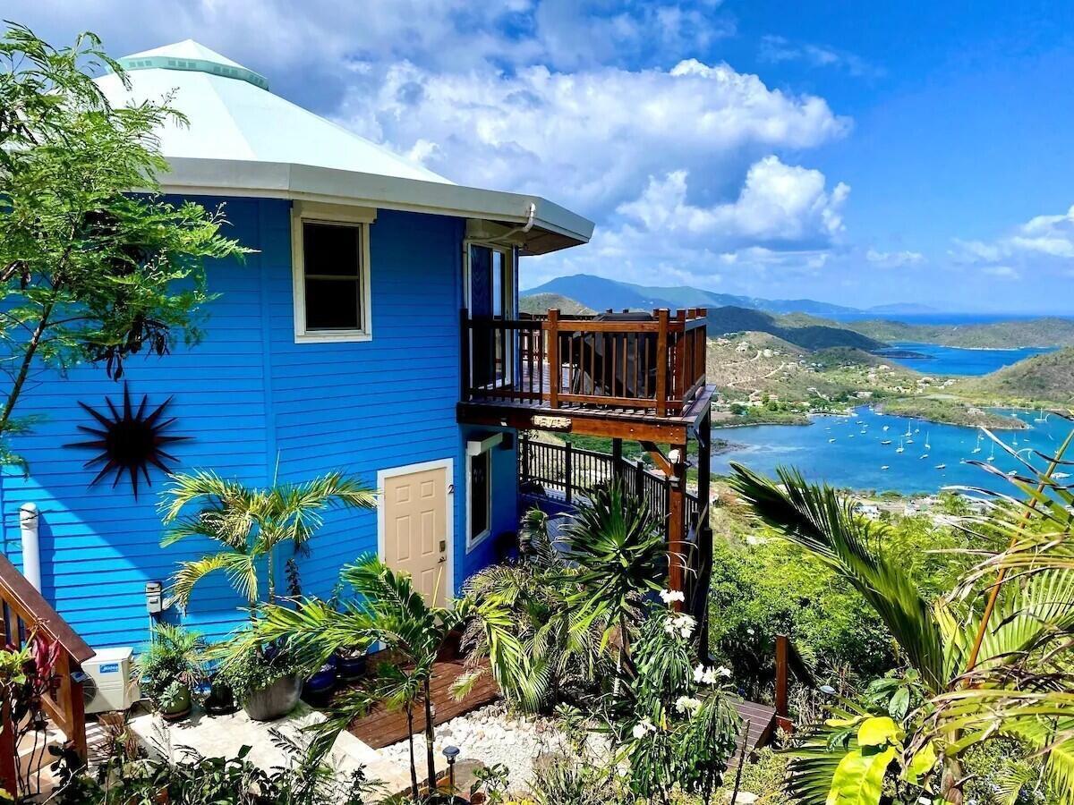 10-22 REM Carolina, St John