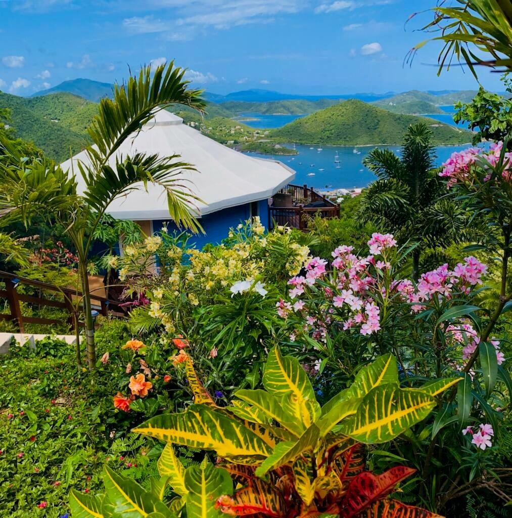 10-22 REM Carolina, St John