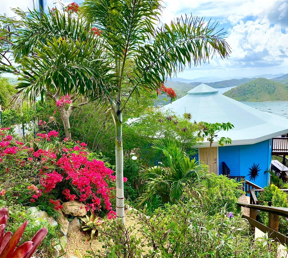 10-22 REM Carolina, St John