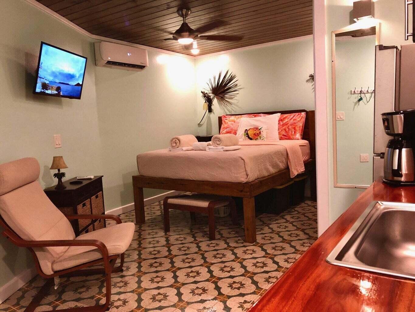 10-22 REM Carolina, St John