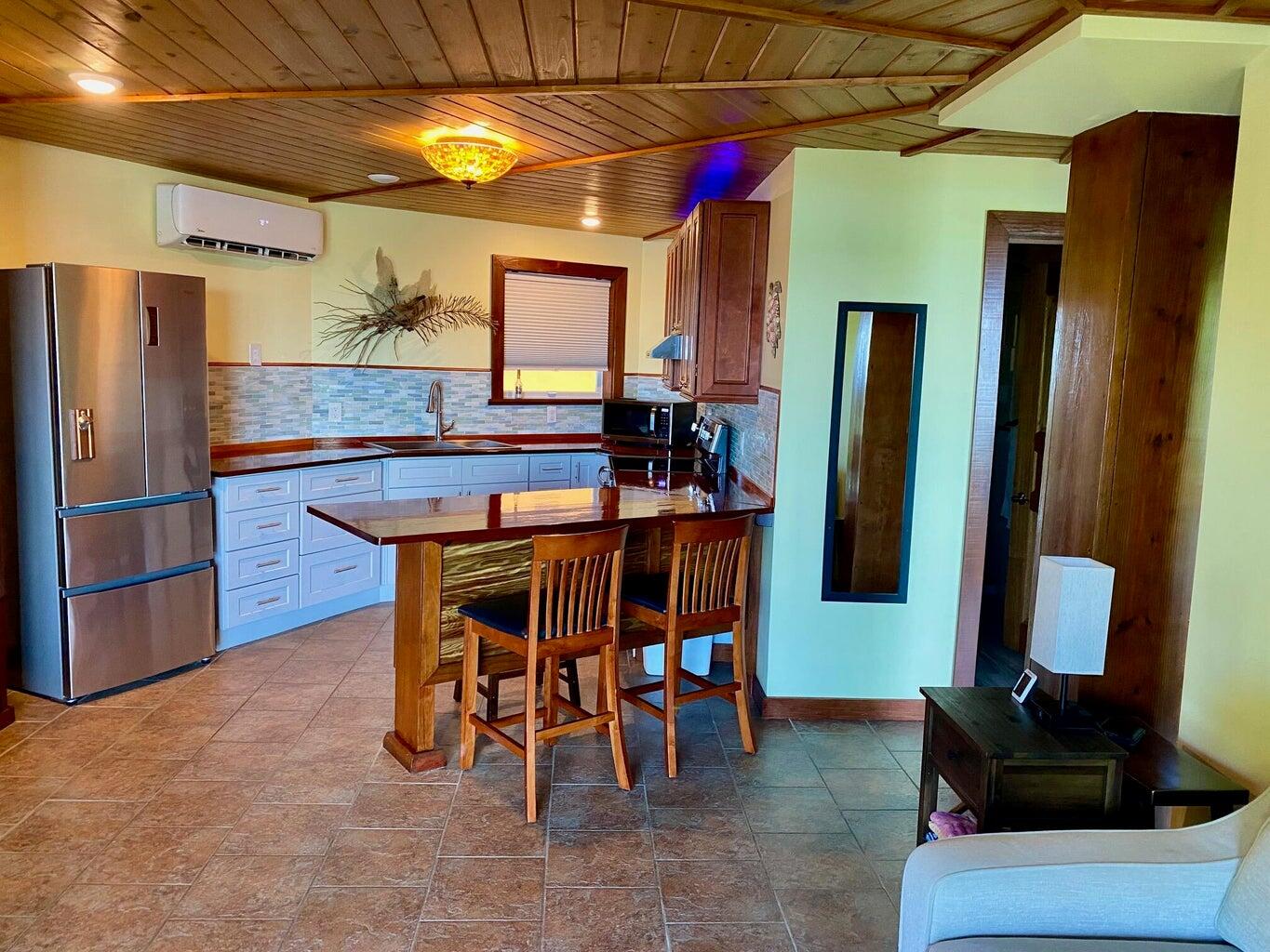 10-22 REM Carolina, St John