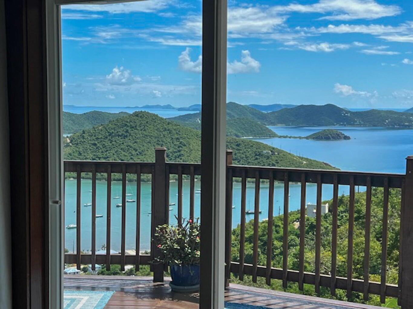 10-22 REM Carolina, St John