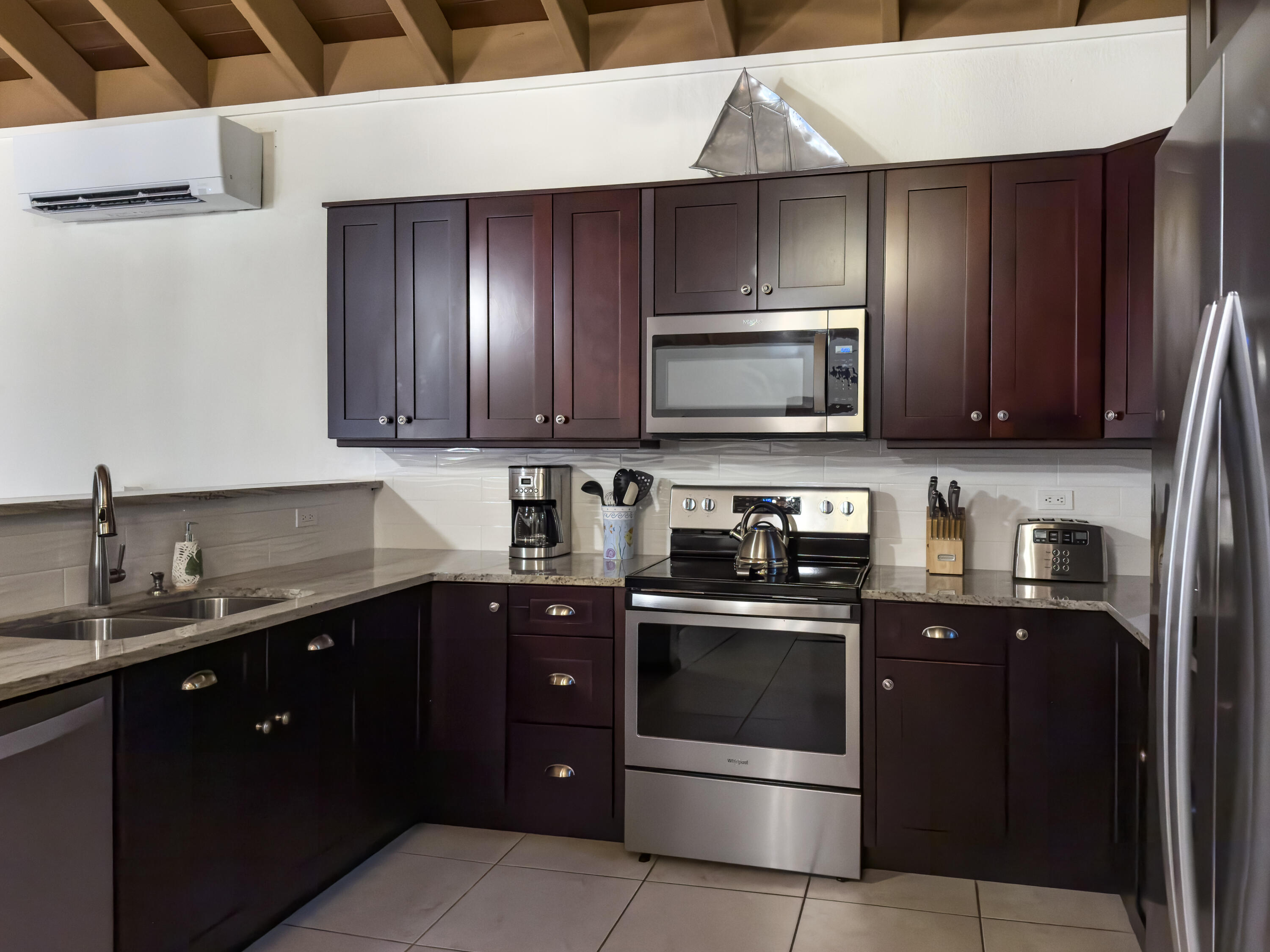 300-31 Chocolate Hole, St John