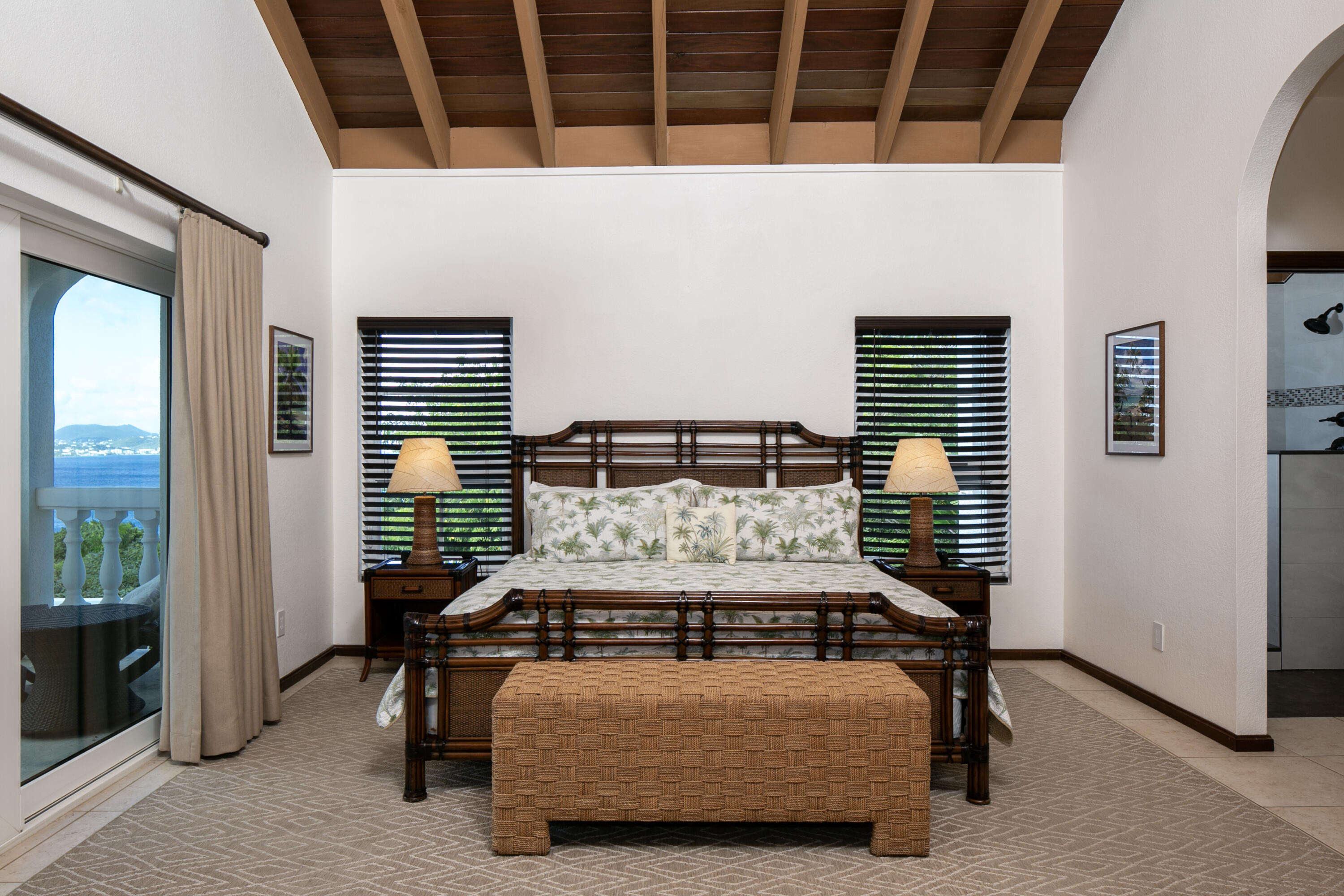 300-31 Chocolate Hole, St John