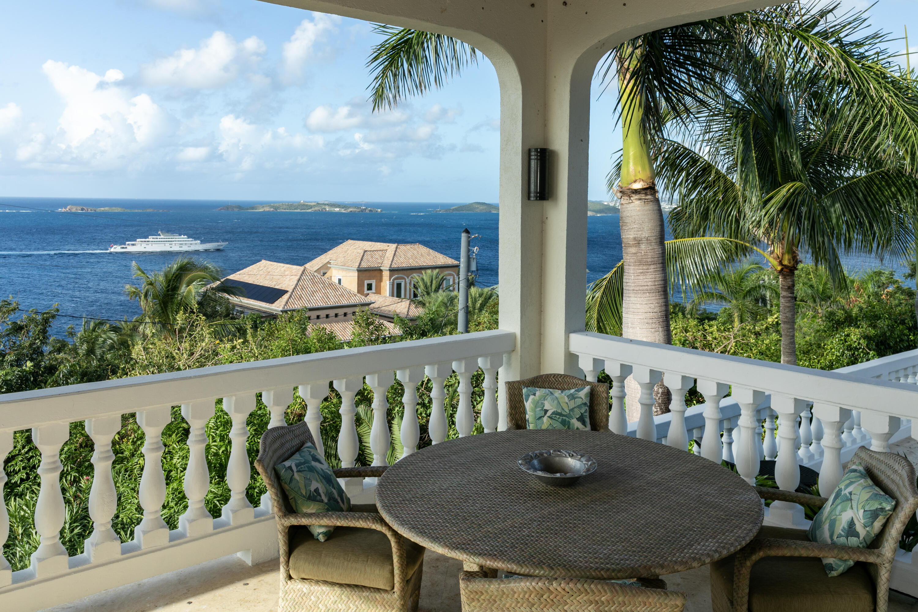 300-31 Chocolate Hole, St John