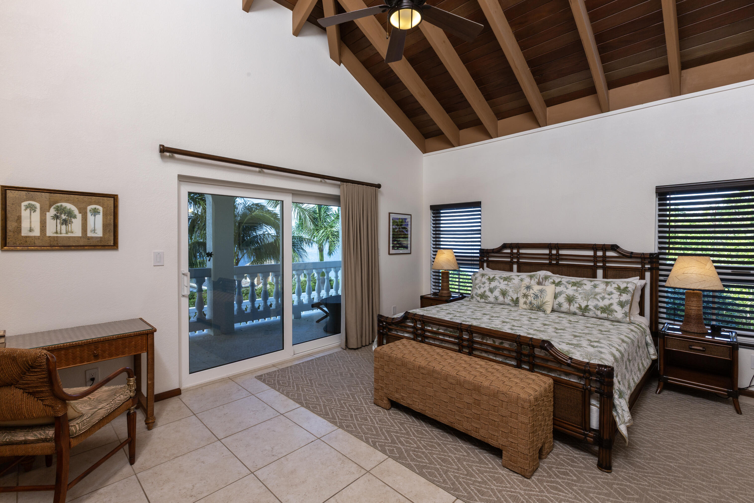 300-31 Chocolate Hole, St John