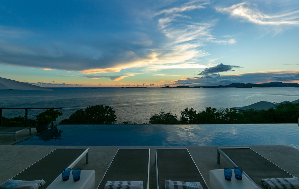 9-3 Contant, St John