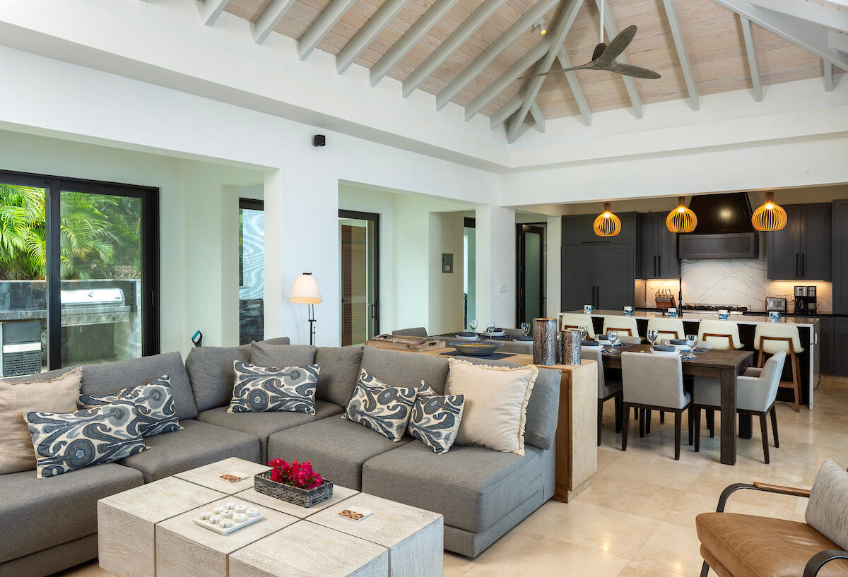 9-3 Contant, St John