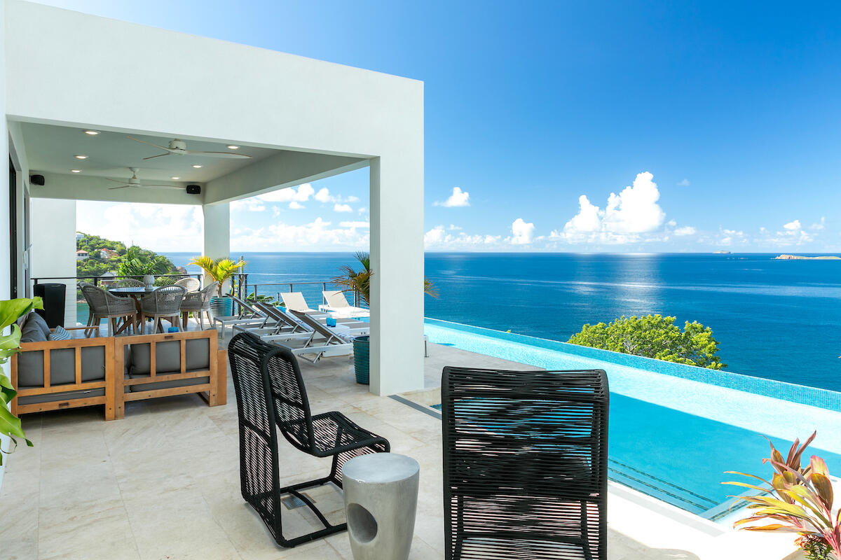 9-3 Contant, St John