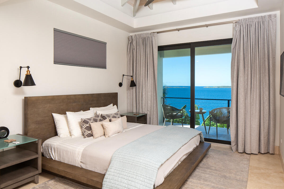 9-3 Contant, St John