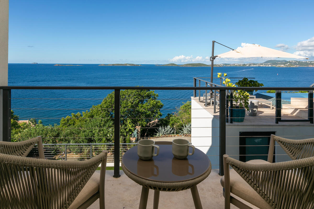 9-3 Contant, St John