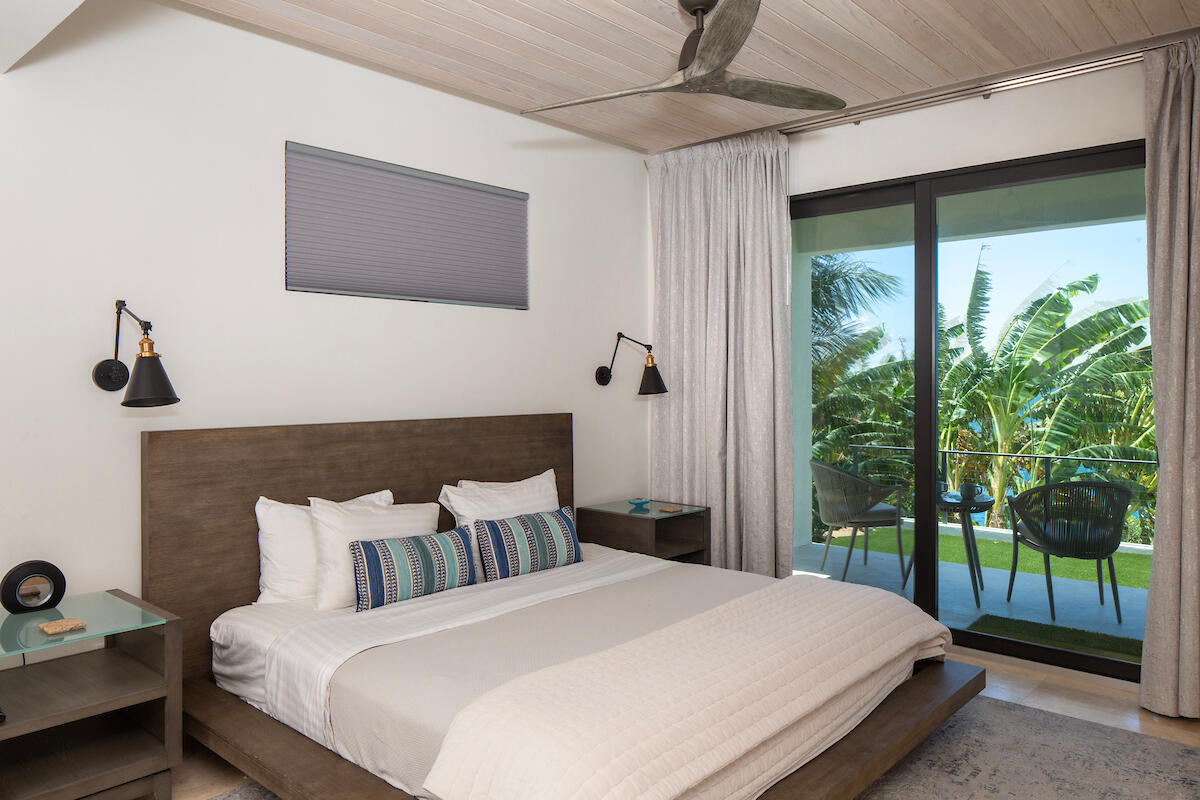 9-3 Contant, St John