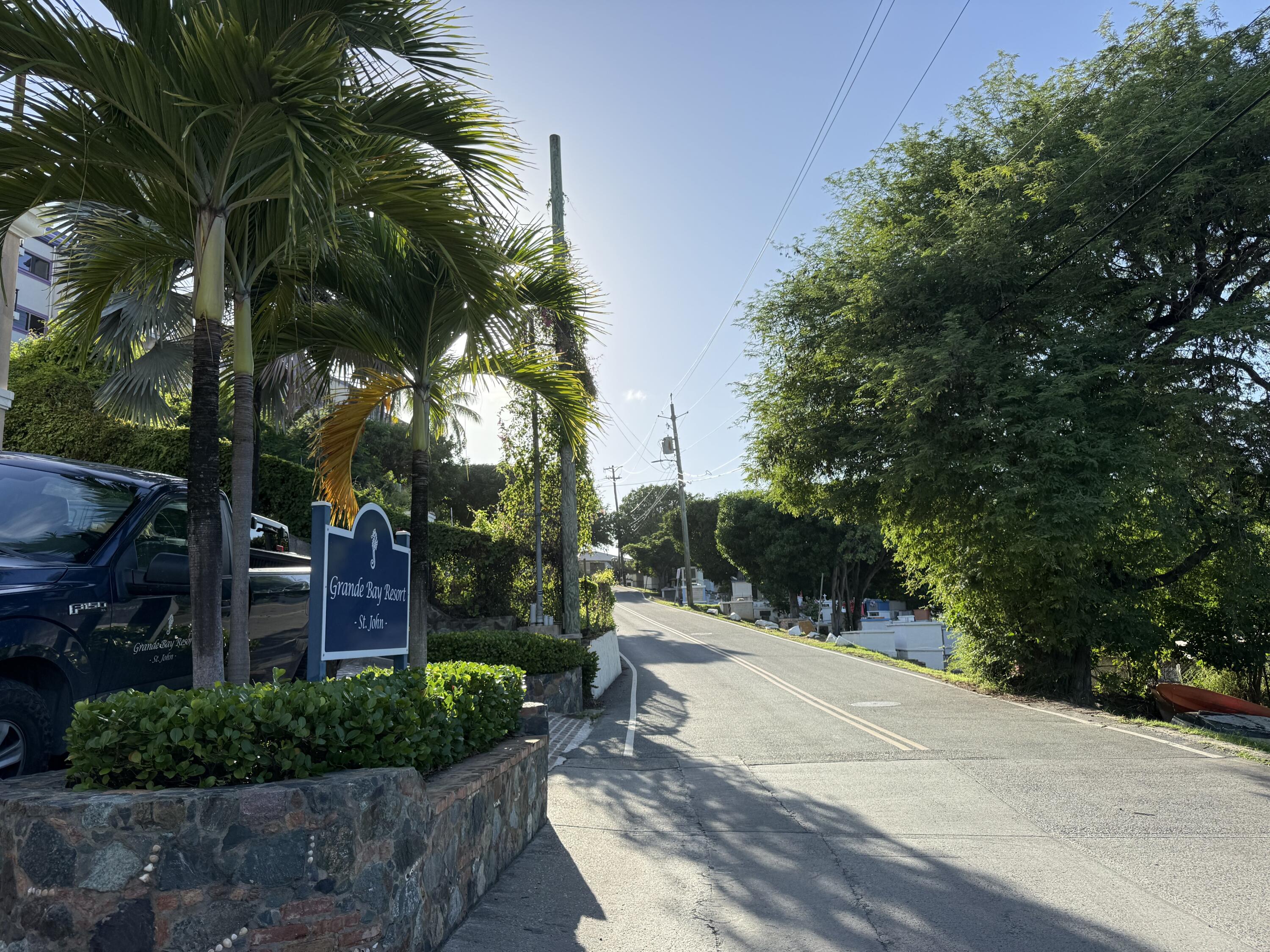 86-3 86-4 Cruz Bay Town, St John