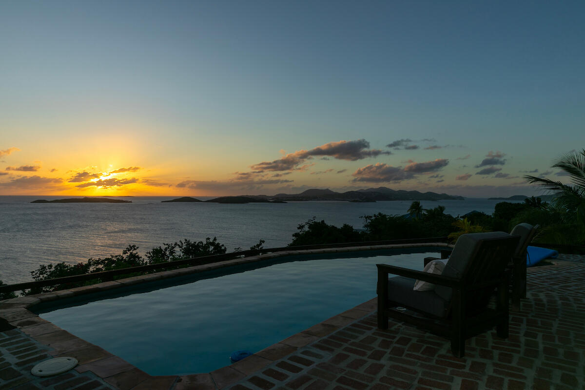 300-19 Chocolate Hole, St John