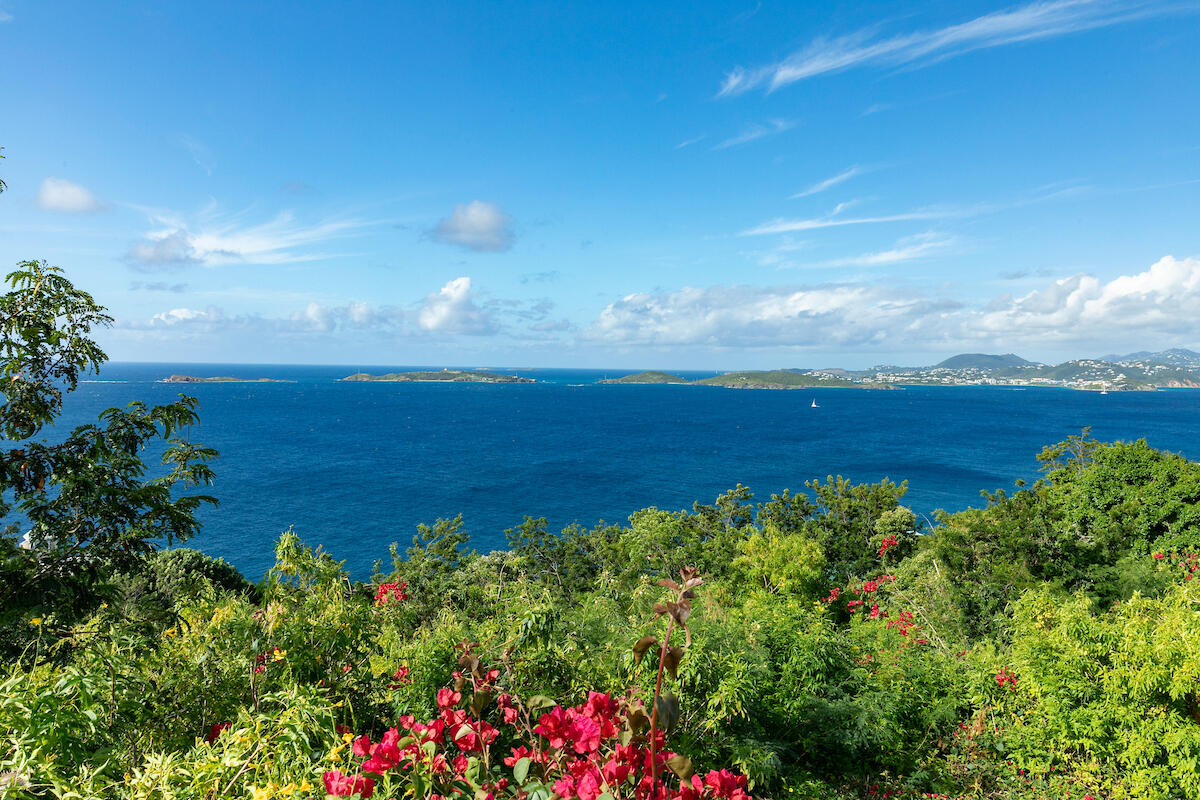 300-19 Chocolate Hole, St John