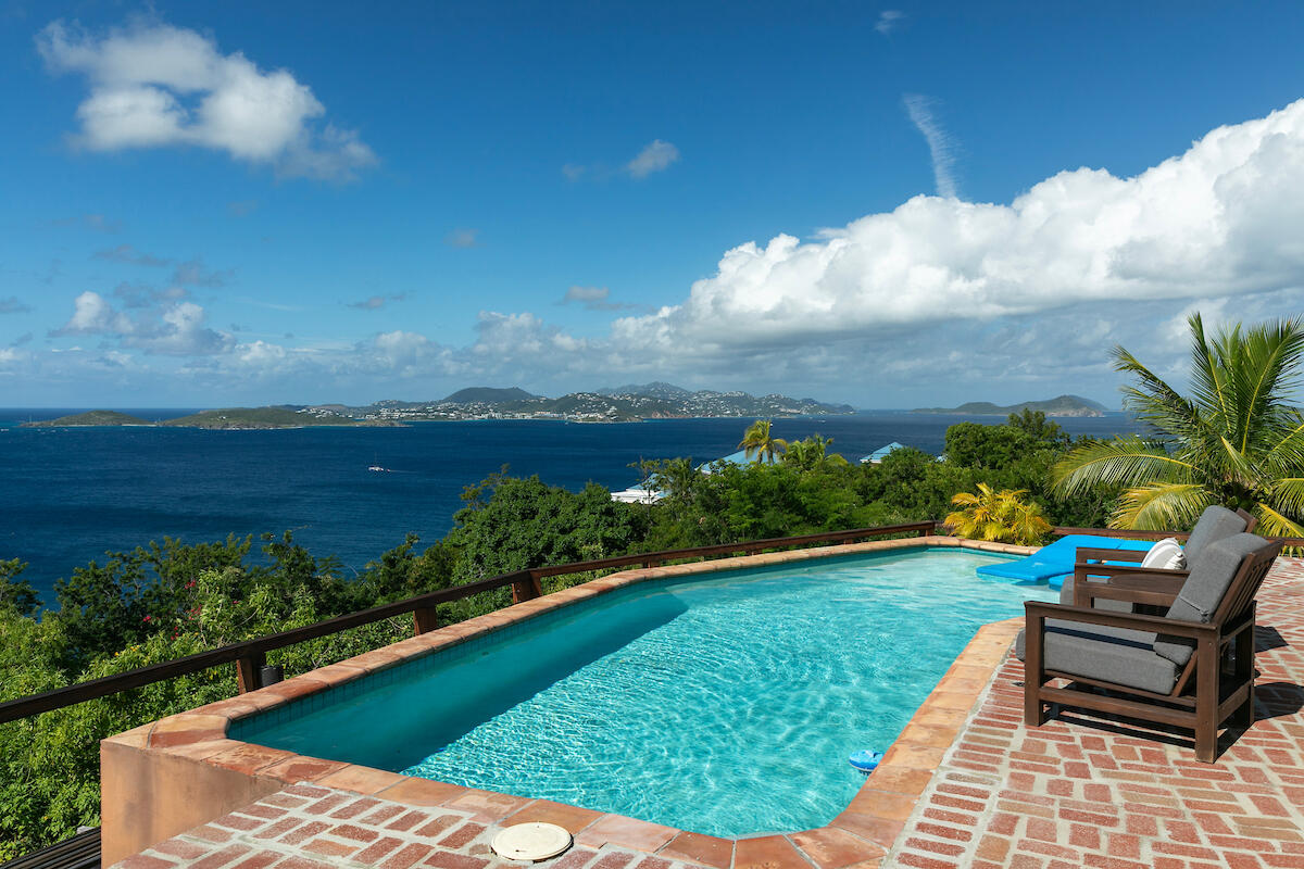 300-19 Chocolate Hole, St John