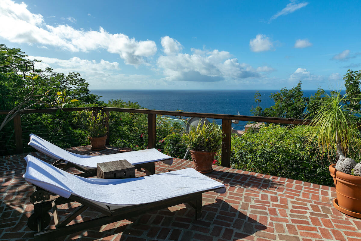 300-19 Chocolate Hole, St John