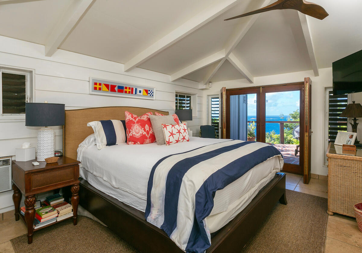 300-19 Chocolate Hole, St John