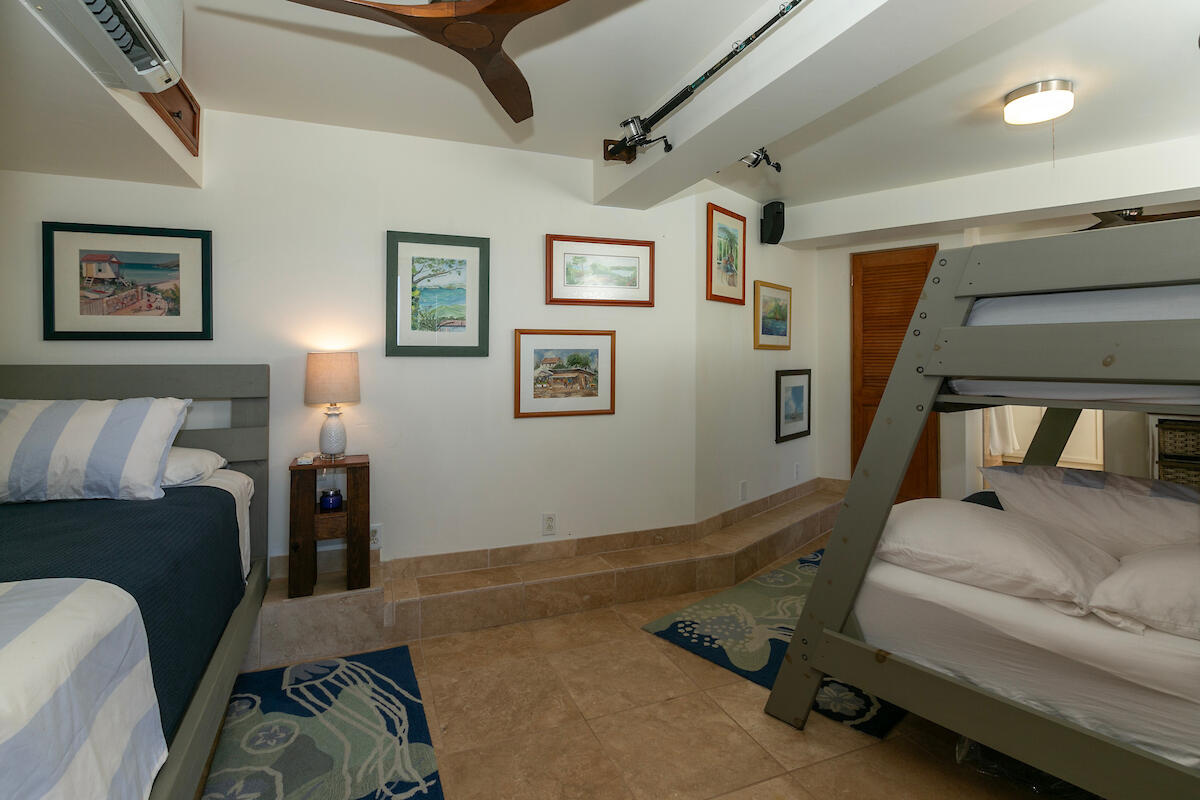 300-19 Chocolate Hole, St John