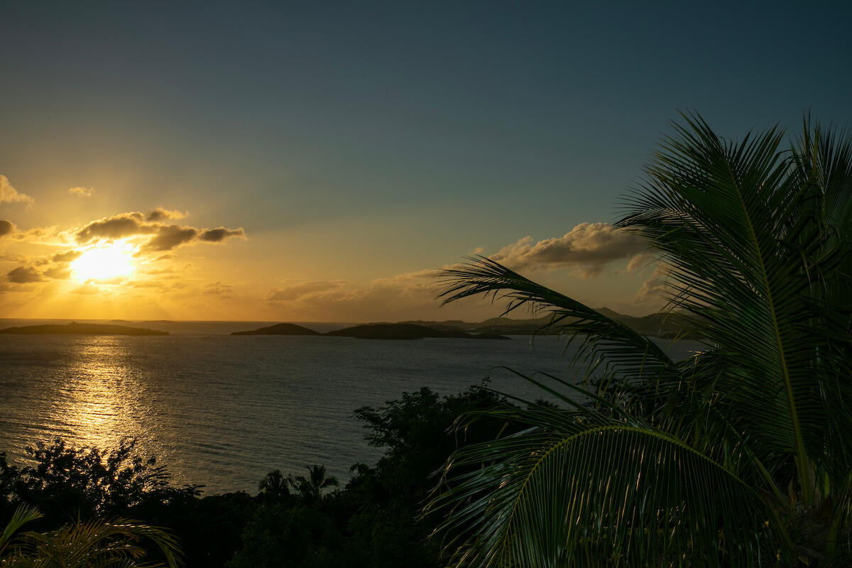 300-19 Chocolate Hole, St John