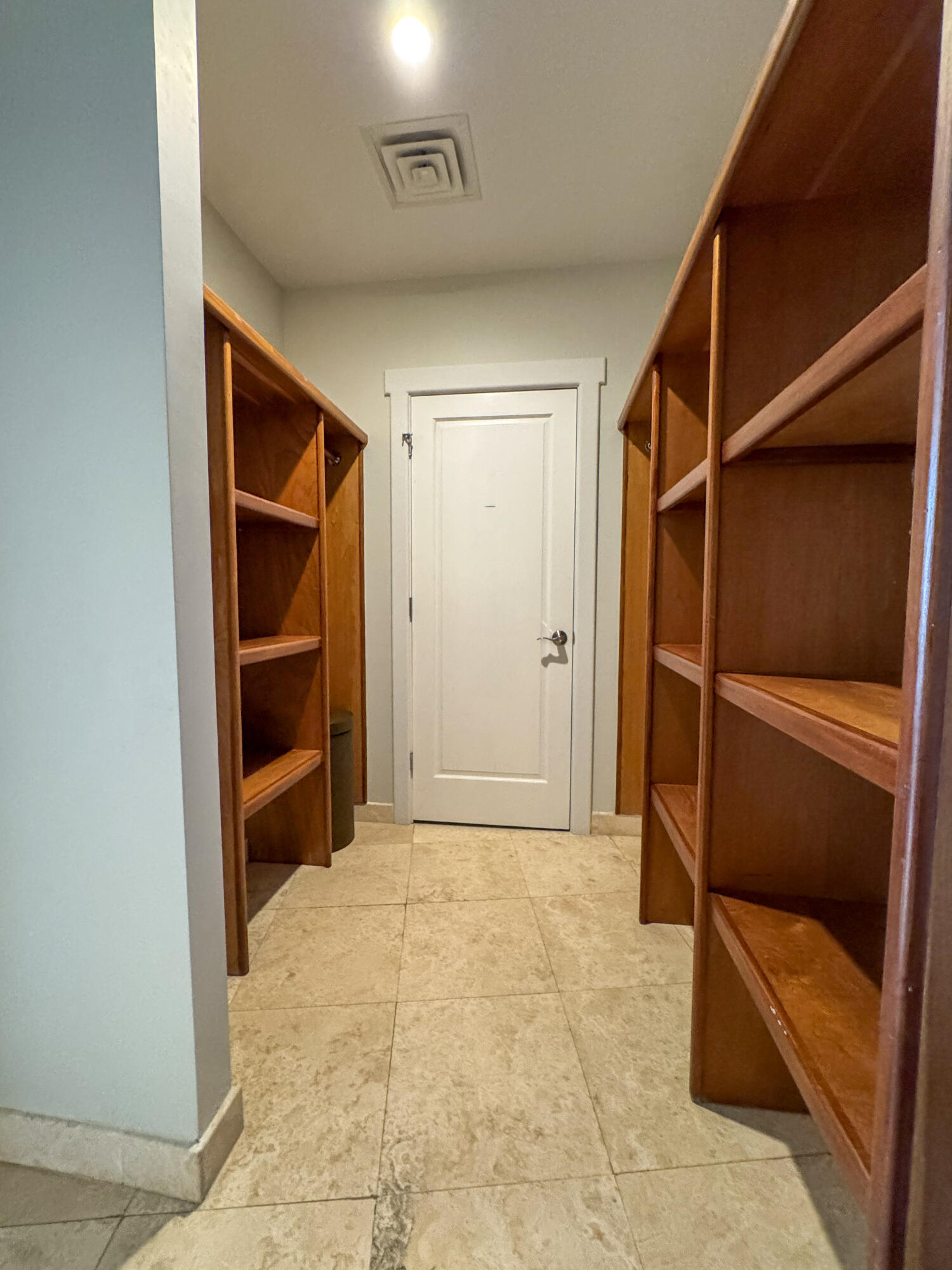 11 Enighed, 1B-101, St John Unit: 1B-101