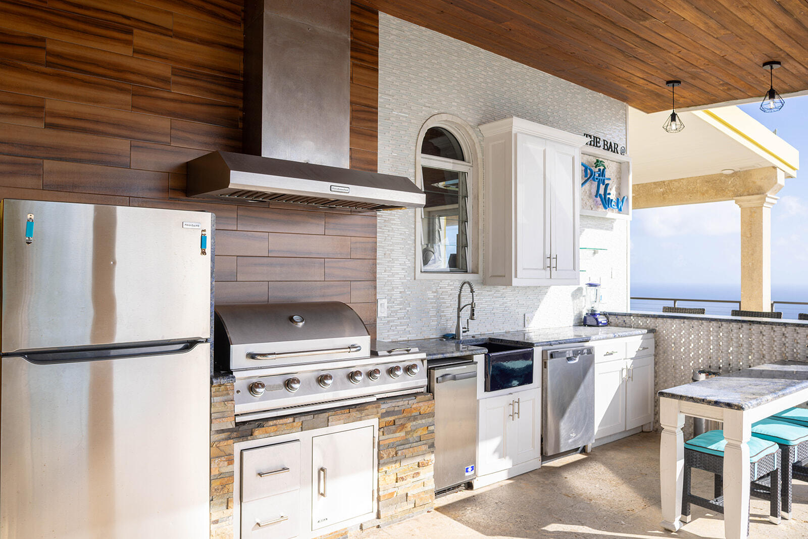 15A-2-11 Rendezvous & Ditleff, St John