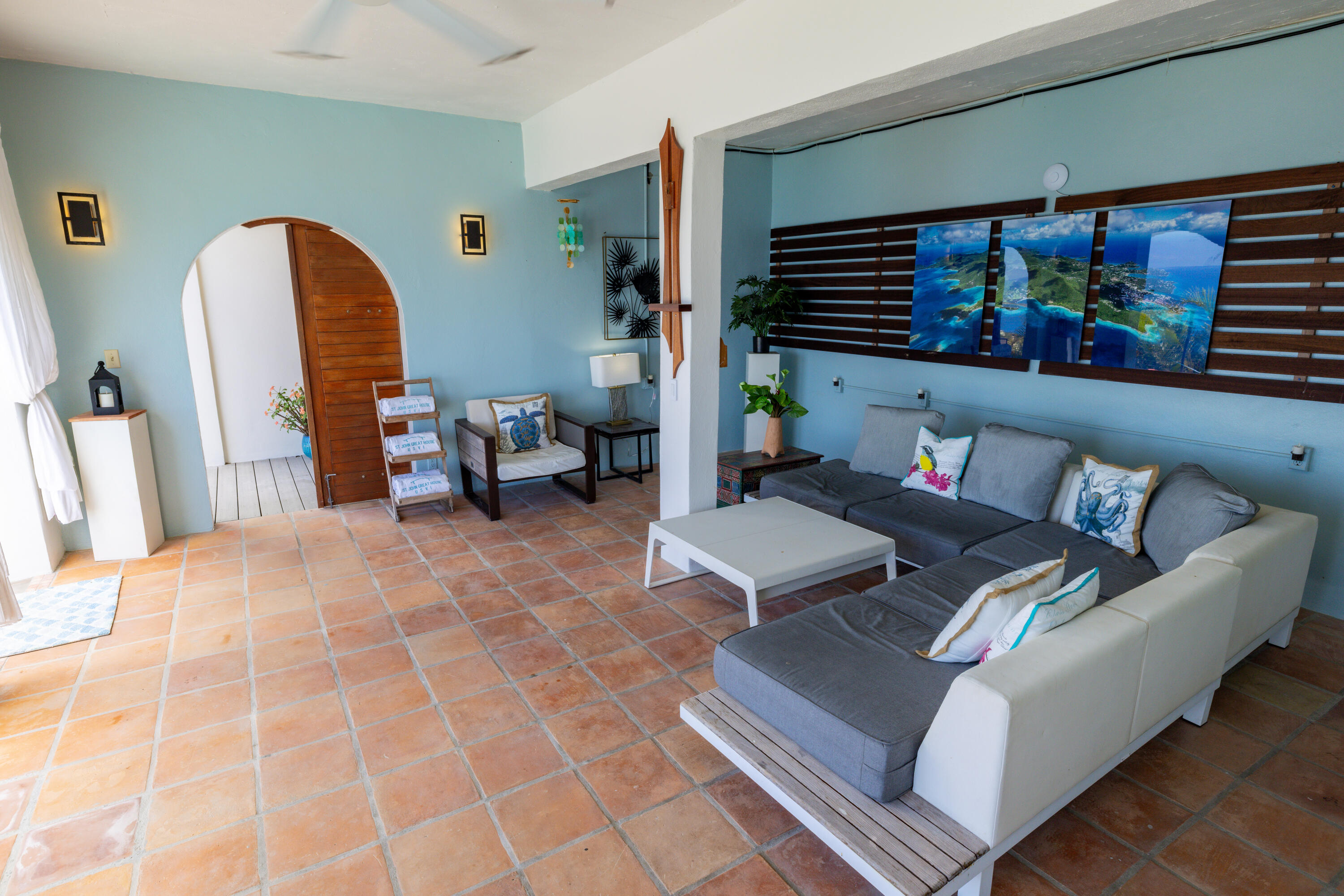 15A-2-8 Rendezvous & Ditleff, St John